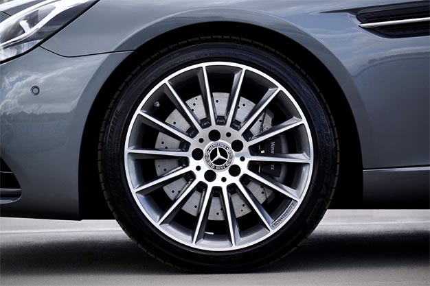 Repairing or refurbishing the wheels has hence become a widespread and popular method